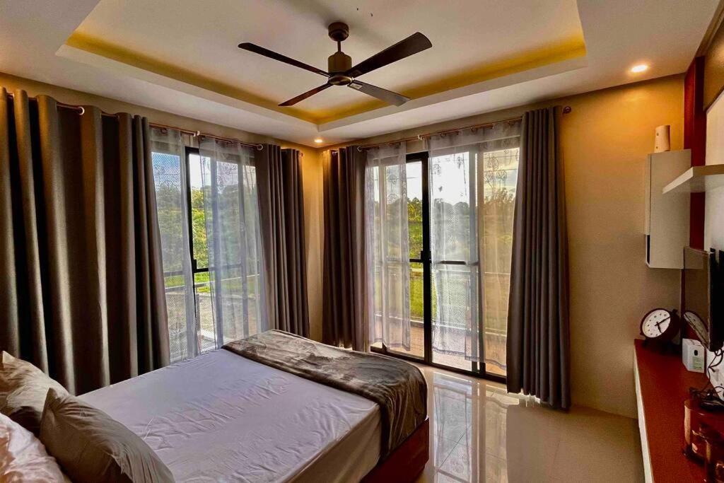 Overlooking Staycation At Sandari Batulao Tagaytay City Buitenkant foto
