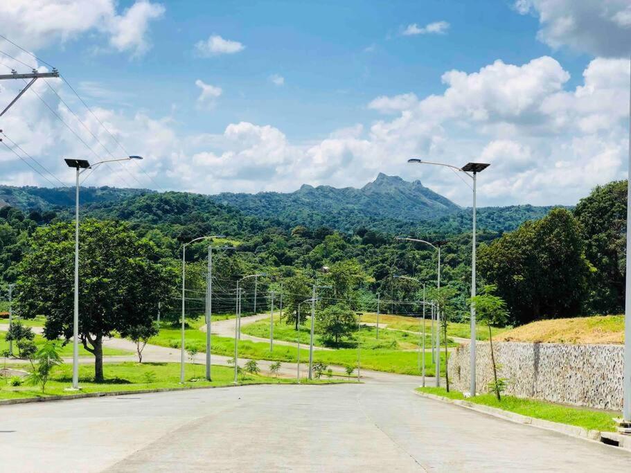 Overlooking Staycation At Sandari Batulao Tagaytay City Buitenkant foto