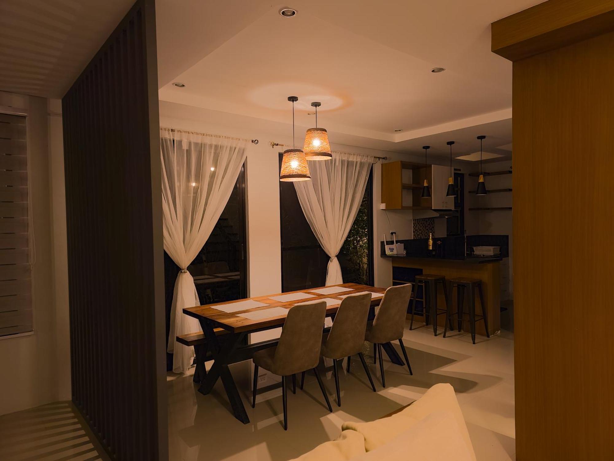 Overlooking Staycation At Sandari Batulao Tagaytay City Buitenkant foto