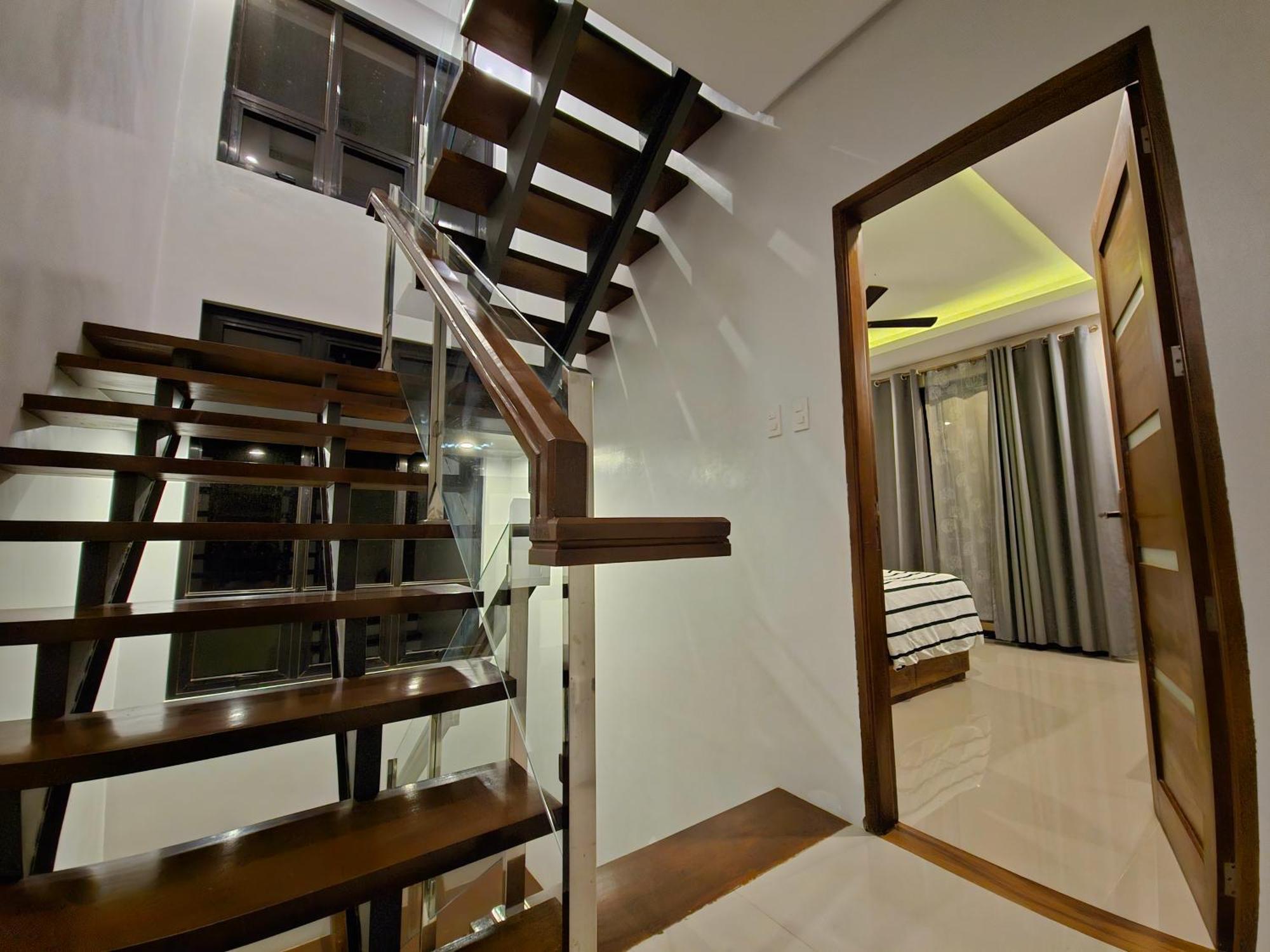 Overlooking Staycation At Sandari Batulao Tagaytay City Buitenkant foto